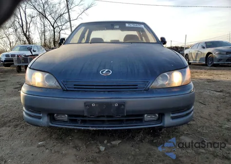 1995 Lexus Es 300 из США, поврежденный, VIN JT8GK13T2S0084070